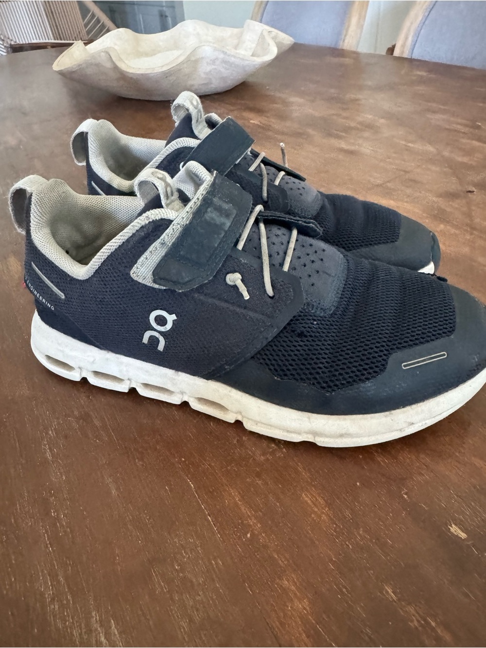 Kids on clouds shoes